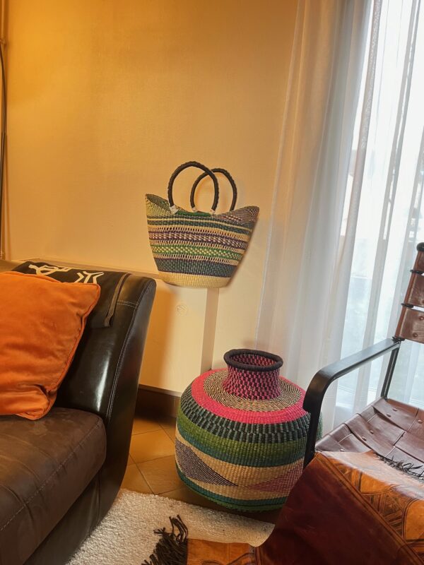 Panier artisanal bolga Oumaima avec anses en cuir – Image 2