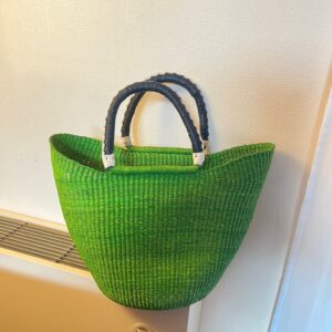 Panier artisanal bolga Aida avec anses en cuir