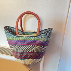 Panier artisanal bolga Nantènè avec anses en cuir