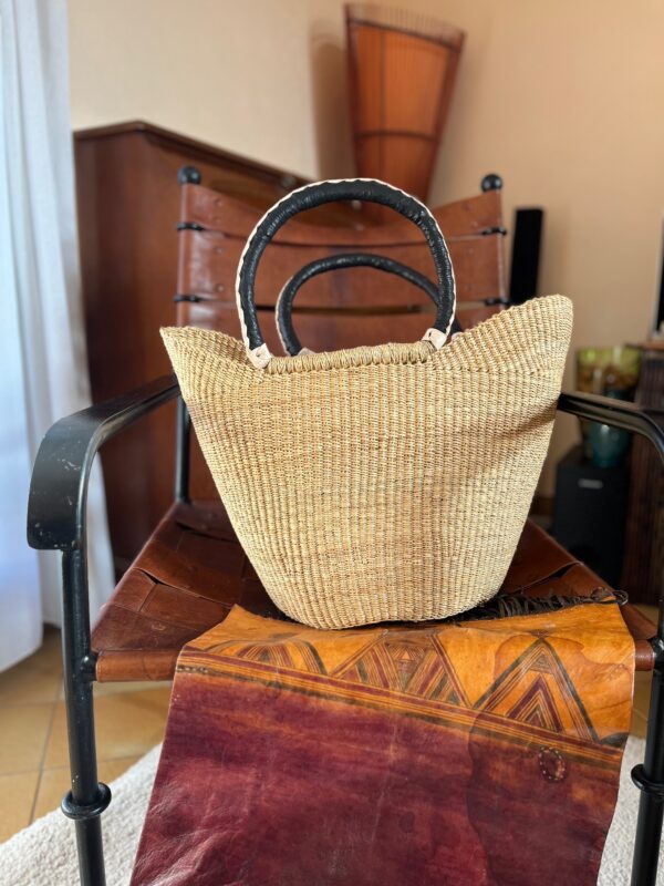 Panier artisanal bolga Kadina Ecru avec anses en cuir