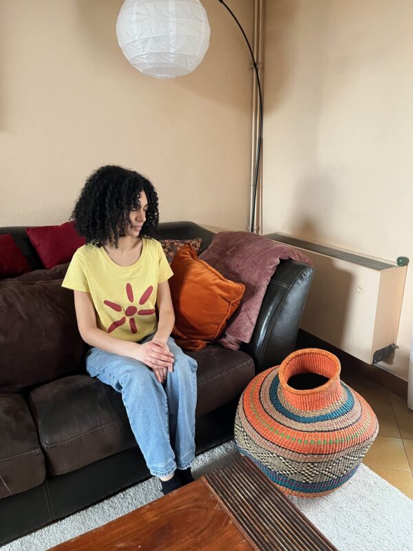 Panier artisanal Djélika bolga avec anses en cuir – Image 3
