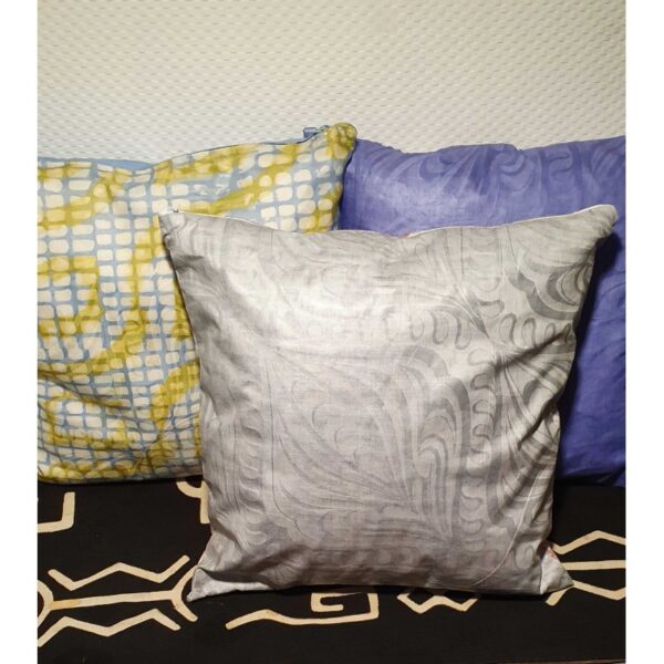 Coussin  déhoussable en coton 40X40 1 face motif 1 face unie – Image 3