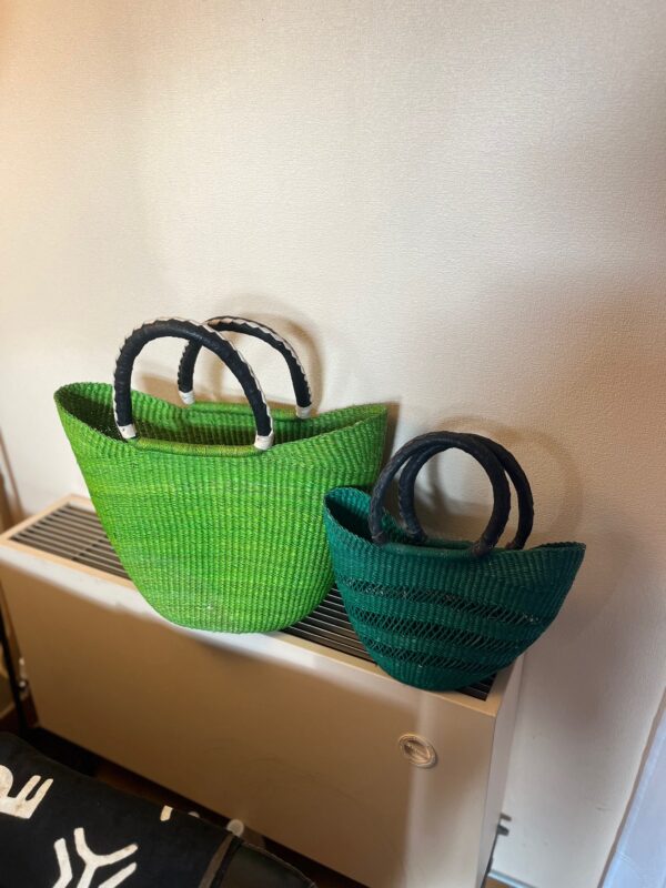 Panier artisanal bolga Aida avec anses en cuir – Image 3