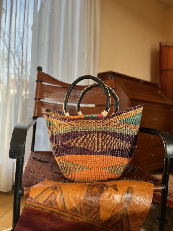 Panier artisanal Djélika bolga avec anses en cuir – Image 3