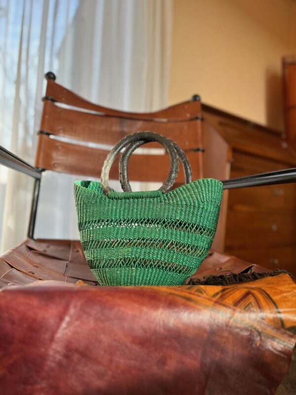 Panier artisanal bolga mimi avec anses en cuir – Image 2